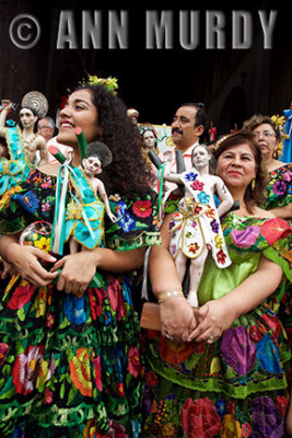 Women in the San Sebastian procession