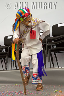 Folk Dancer in concurso