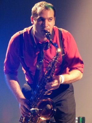 Live sax