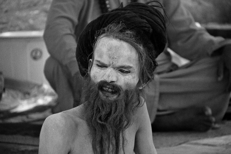 Varanasi Sadhu 07 bw.jpg
