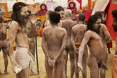 Naga sadhus 05.jpg