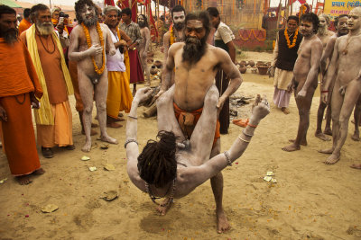 Naga Sadhus 14.jpg