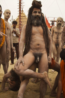 Naga Sadhus 19.jpg