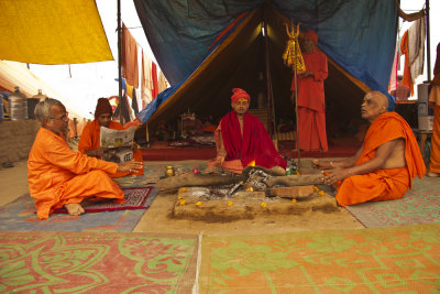 Naga Sadhu 43.jpg