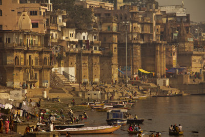 Ganges in Varanasi.jpg