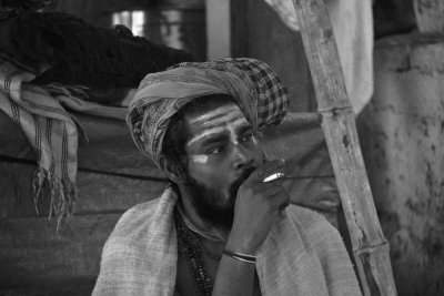 Varanasi Sadhu 03 bw.jpg