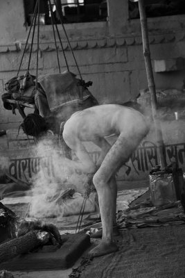 Varanasi Naga Sadhu Holy Smoke 2 bw.jpg