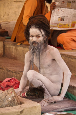 Varanasi Naga Sadhu 09.jpg
