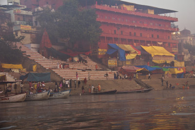 Buiiding in Varanasi.jpg