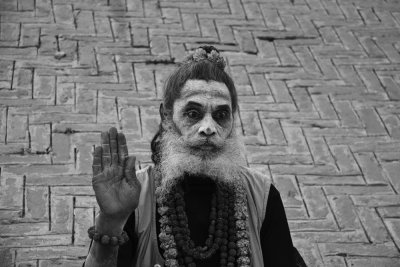 Sadhu 108 1 bw.jpg