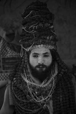 Decorated sadhu bw.jpg