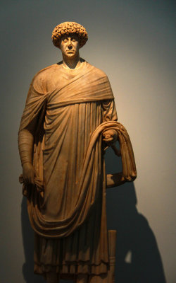 Statue museum Aphrodisias 2.jpg