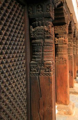 141204_Bhaktapur_column_6719m.jpg