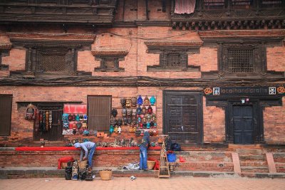141205_Bhaktapur_maskvendor_6830m.jpg