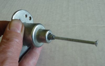 Long screw as helper tool