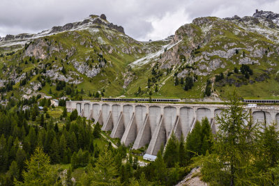 Lago di Fedaia