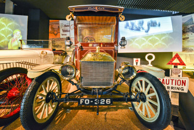 1914 Ford Model T Van