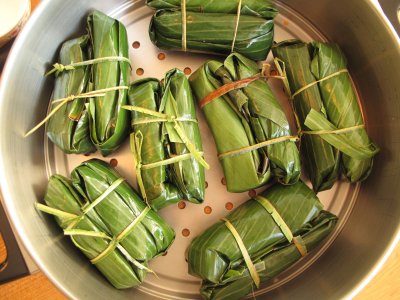 Banana Leaf-Wrapped Sticky Rice Stuffed with Banana and Black Beans (Kao Dtom Pad)