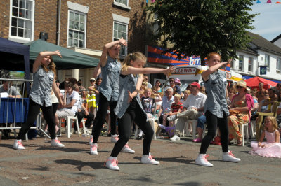 Mold annual town carnival