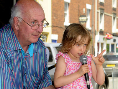 Mold annual town carnival