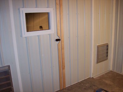 Spray Booth Finished 02.JPG