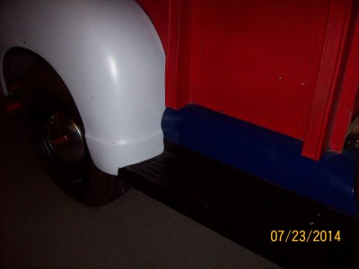 Fender and Running board 7 years later 03.JPG
