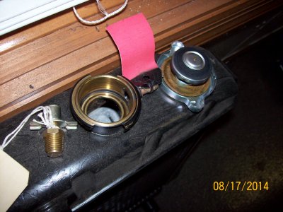 4lb. Pressure Cap-US Radiator 1950 Repro 02.JPG