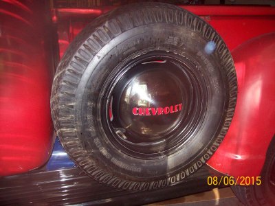 Power King 7.00-15 split rims 02.JPG