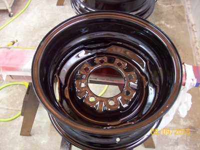 Ford 97-00 16inch rims, back side painted 04.JPG