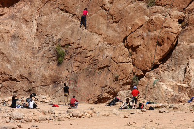 climbers in gorge Todra - Marocco (_MG_1217ok.jpg