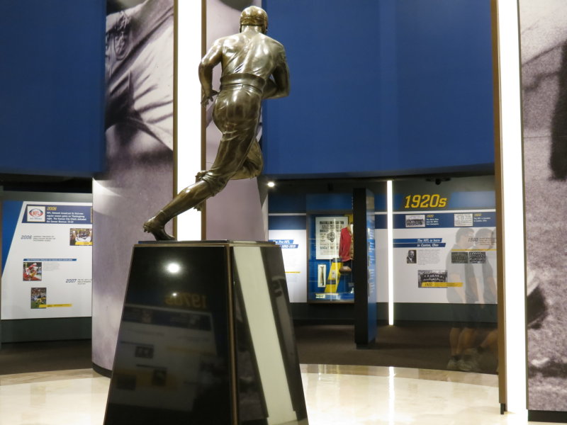 Jim Thorpe Statue 1