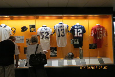 Ray Lewis, Warner, Brady & Montana Jerseys