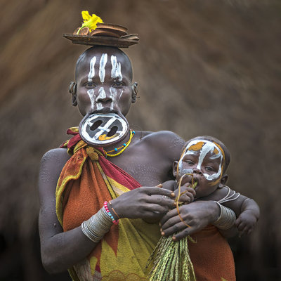 Surma Mother and Child