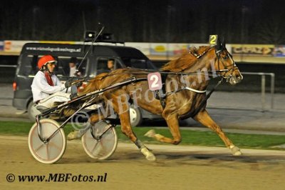 Koers 8. Uno Paradisio1.jpg