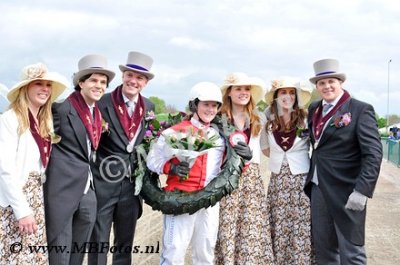 Koers 10. Cumlaude Newport4.jpg