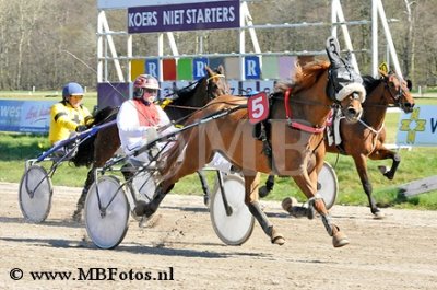Koers 3. Cadence de Kacy1.jpg