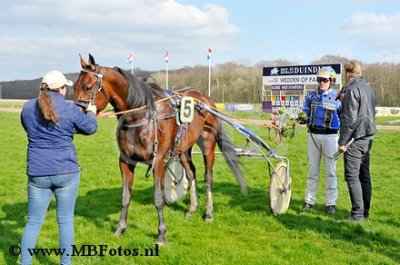 Koers 9. Falcon Dragon2.jpg