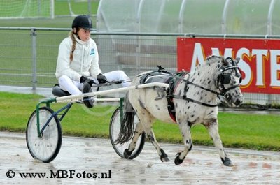 Minikoers. Madelief Metselaar met Meijerijs Luck1.jpg