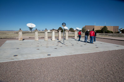 sun-dial-at-VLA.jpg