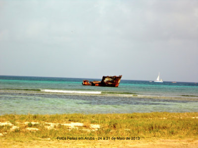 Foto Feita em Aruba - Naufrgio visto at de fora d'gua