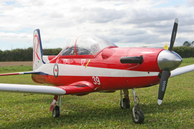 Allen Lawrence's Pilatus PC-9,b