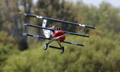 Justin's Fokker Dr-1 on final approach 0T8A2629