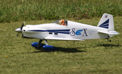 Keith's MM tests the undercarriage, 0T8A6189.jpg