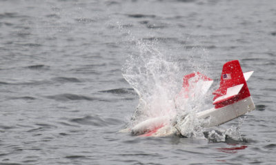 Trevor's CL-415 splashdown, 0T8A6673.jpg