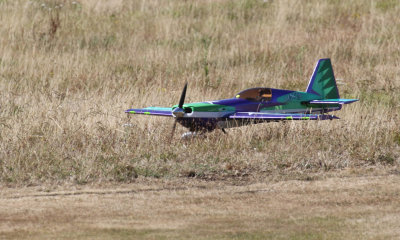 Don Lynn's MXS lands but doesn't quite make the green, 0T8A7414.jpg