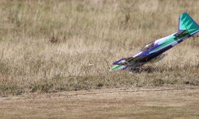 Don Lynn's MXS lands in the rough, 0T8A7415.jpg