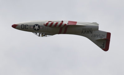 Colin Austen gets inverted with his Gruman F5F Panther, 0T8A8019.jpg