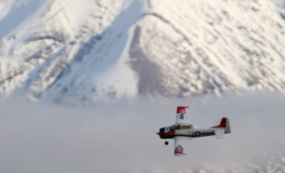 Soren flying the Trojan, 0T8A2629.jpg