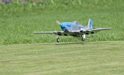 John seeing how close to the start of the strip he can land, 0T8A3529.jpg