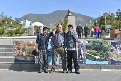 latitude 0 ,0',0.Mitad del Mundo